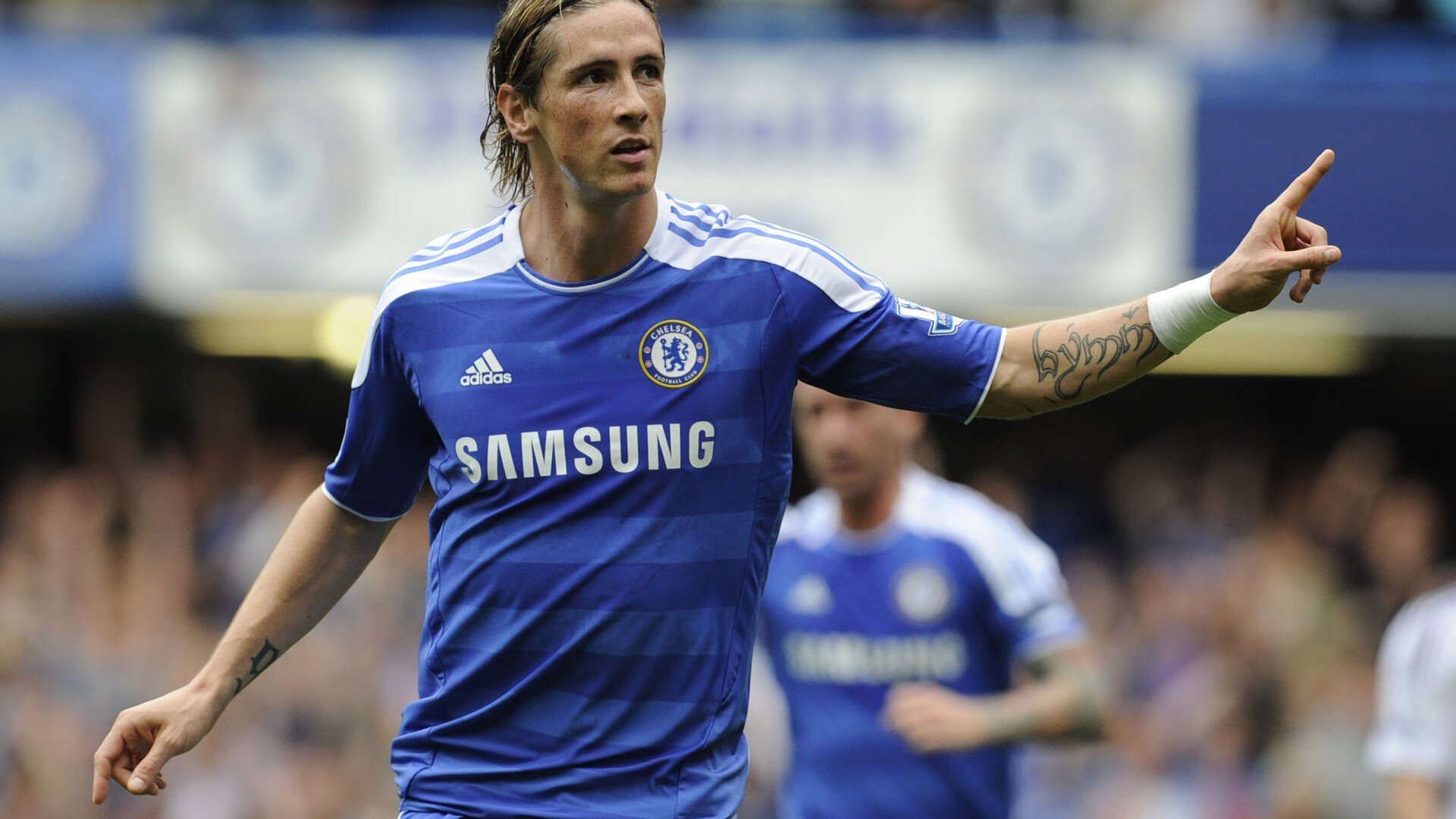 乔纳·隆戈的橄榄球生涯:永远被铭记的超凡表现,乔伯罗橄榄球