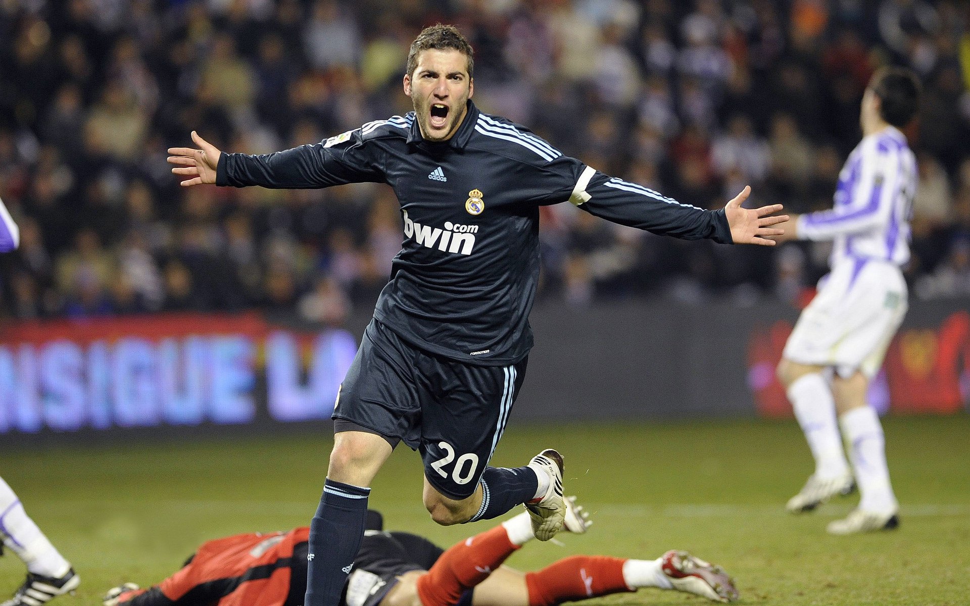 南非羚羊队：防线如钢铁般坚固，进攻则如猛兽般凌厉，东非羚羊